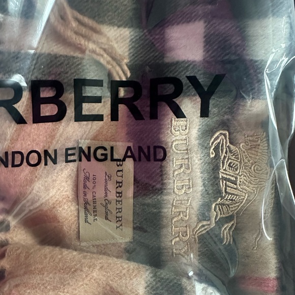 Burberry Checkered Scarf - Picture 2 of 6